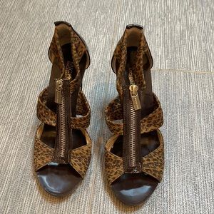 Michael Kors size 6 pumps with zipper hardly worn